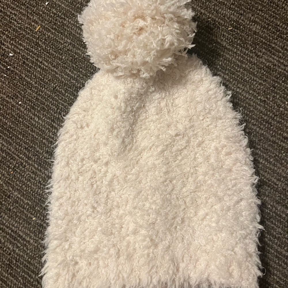 White fuzzy hat